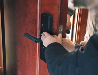 五营24小时上门开锁公司